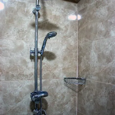 Ixir Hotel 3*