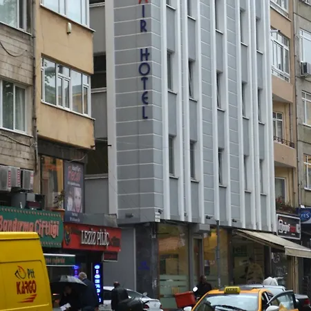 Ixir מלון